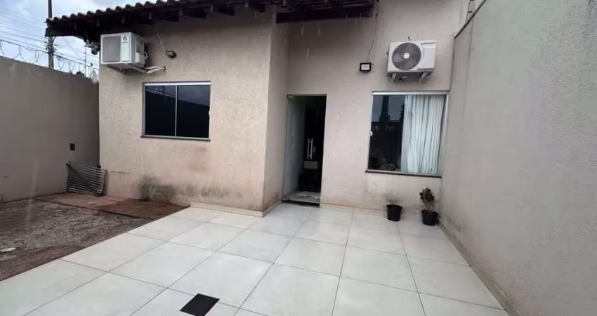 Casa para Venda em Campo Grande, Parque Residencial Rita Vieira, 2 dormitórios, 1 suíte, 2 banheiros, 1 vaga