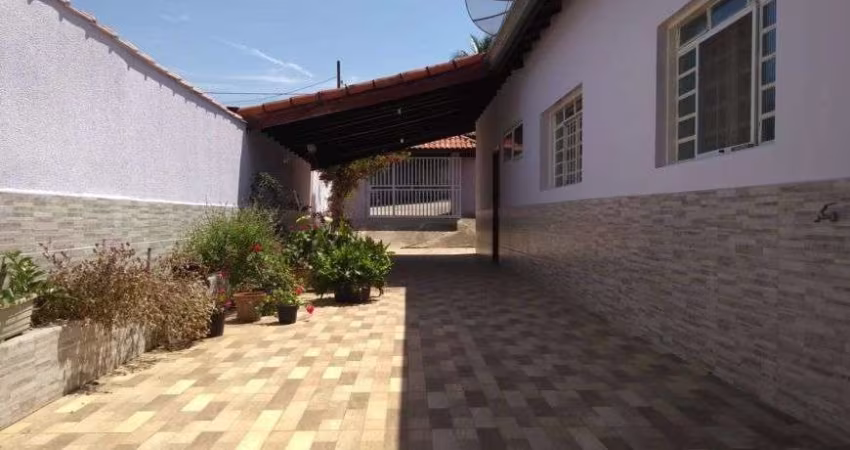 CASA A VENDA EM JUNDIAÍ - BAIRRO SANTA CAMILA / REGIÃO DO JARDIM TULIPAS