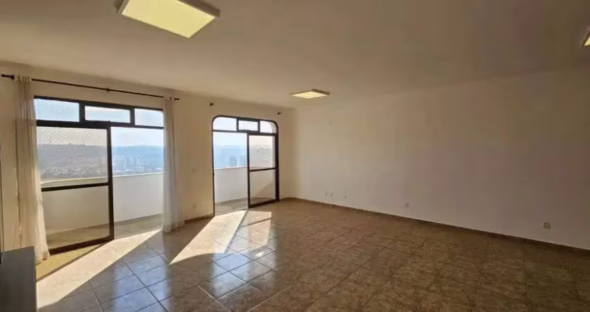 Apartamento para aluguel possui 206 metros quadrados com 3 quartos em Centro - Jundiaí - SP