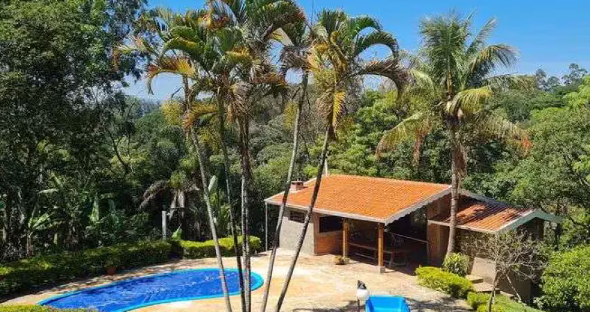 LINDA CHÁCARA A VENDA EM JUNDIAI – PINHEIRINHO - TÉRREA