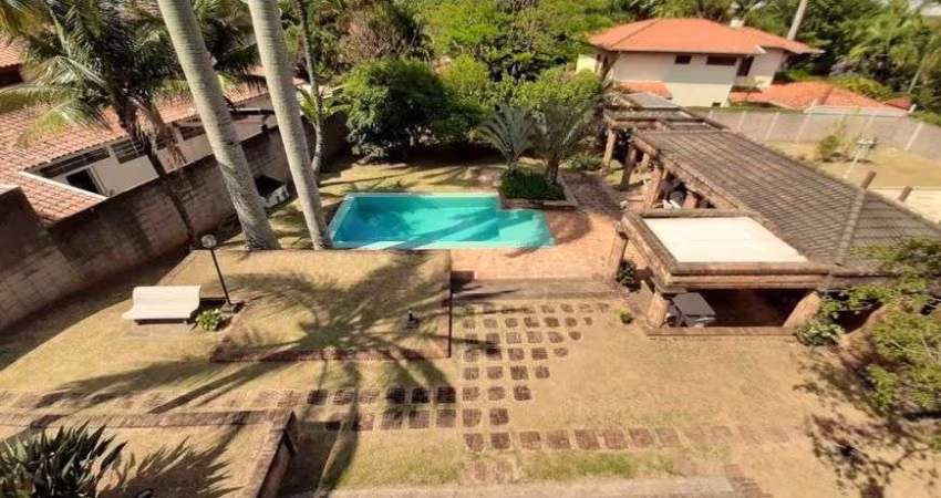 CASA A VENDA - MALOTA - SOBRADO AMPLO e ACONCHEGANTE