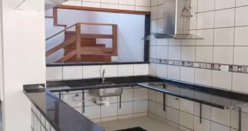 Casa à venda e para alugar em Londrina, Conjunto Habitacional Alexandre Urbanas, com 3 quartos