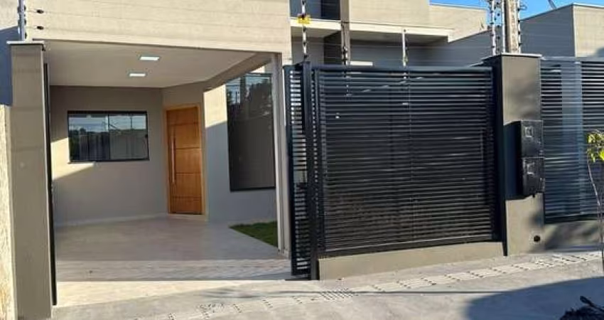Casa à venda em Londrina, Ouro Verde, com 3 quartos, com 115 m²