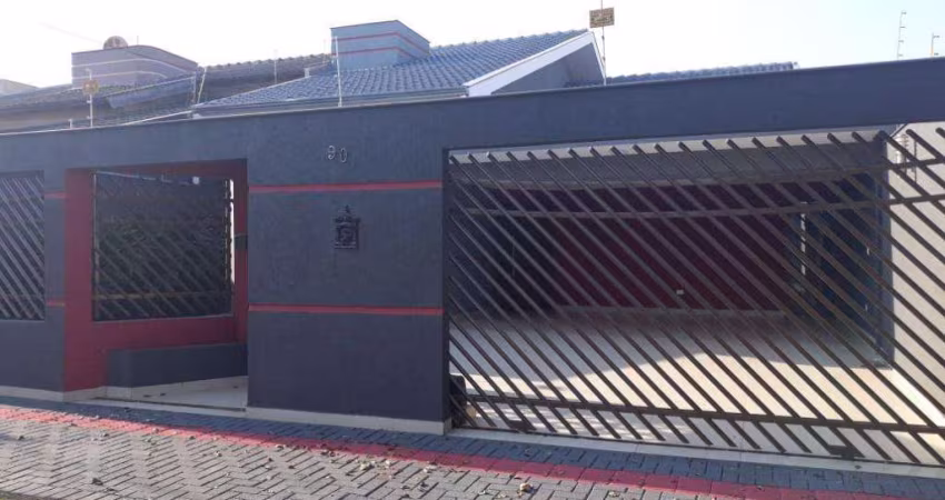 Casa para alugar em Londrina, Jardim Prefeito Milton Menezes, com 3 quartos, com 180 m²
