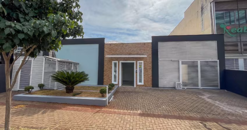 Casa para alugar em Londrina, Vila Ipiranga, com 7 quartos, com 270 m²