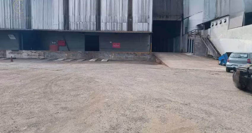 Barracão / Galpão / Depósito com 2 salas para alugar no Yara, Londrina 