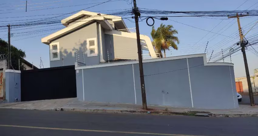 Casa para alugar em londrina, coliseu, com 3 quartos, com 440 m²
