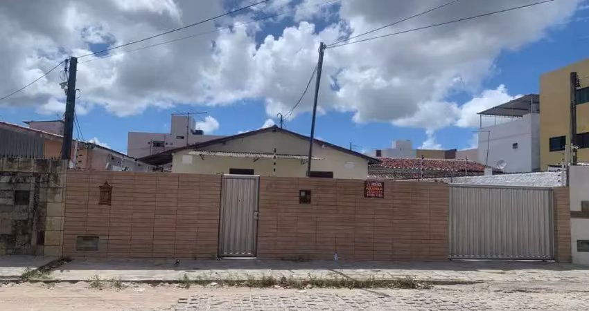 Casa com 2 quartos para alugar na Rua Estudante Solidelane de Fátima Monteiro, 90, José Américo de Almeida, João Pessoa