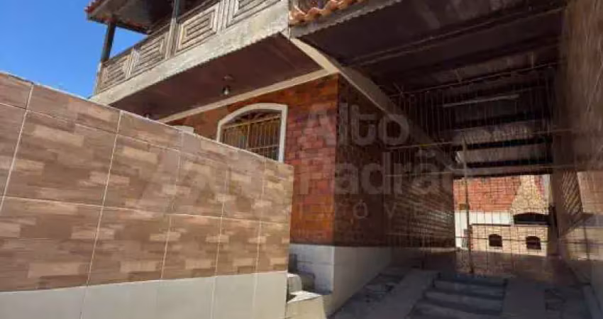 Casa com 4 quartos à venda na Avenida Cícero Batista de Oliveira, 1632, Alpes Suiços, Gravatá