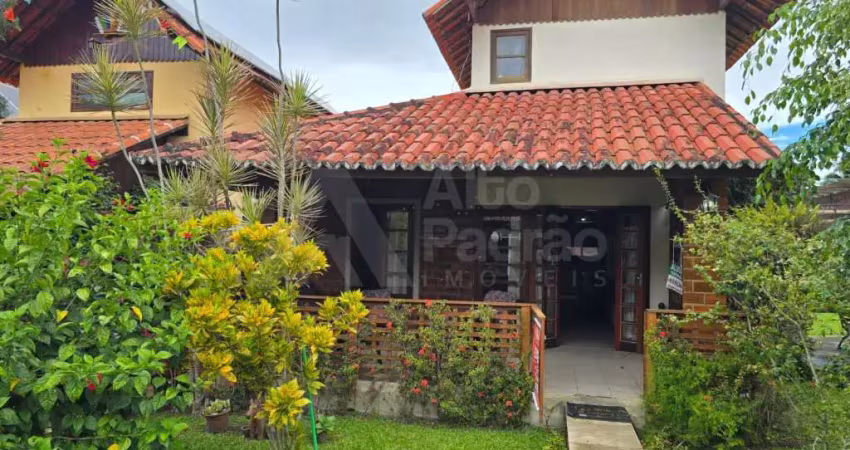 Casa em condomínio fechado com 3 quartos à venda na Avenida Cícero Batista de Oliveira, 1632, Alpes Suiços, Gravatá