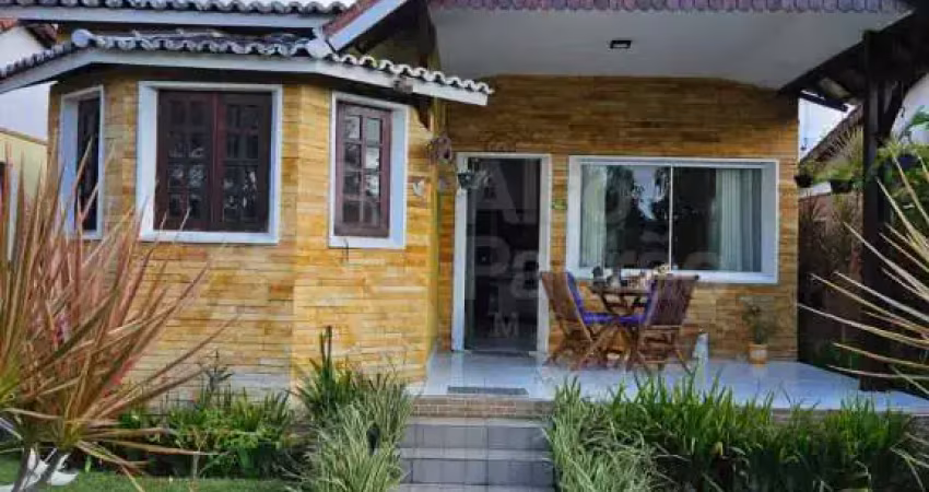 Casa com 3 quartos à venda na Avenida Cícero Batista de Oliveira, 1632, Alpes Suiços, Gravatá