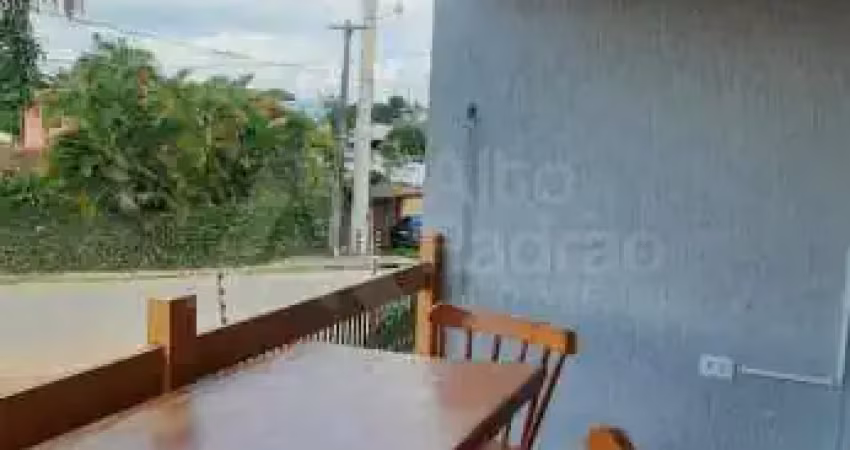 Sobrado para locação anual com 04 quartos em gravatá-pe