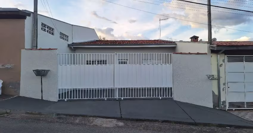 Casa térrea reformada, com 2 quartos, no jardim santa tereza, próximo à volkswagen