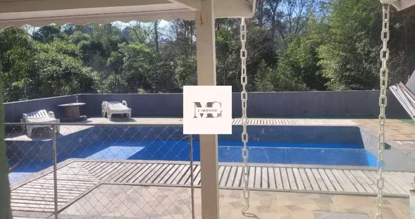 casa à venda e Residencial Fazenda Da Ilha  Embu-Guaçu-SP, com 3 quartos, 1 suíte, 3 banheiros, 2 vagas de garagem .