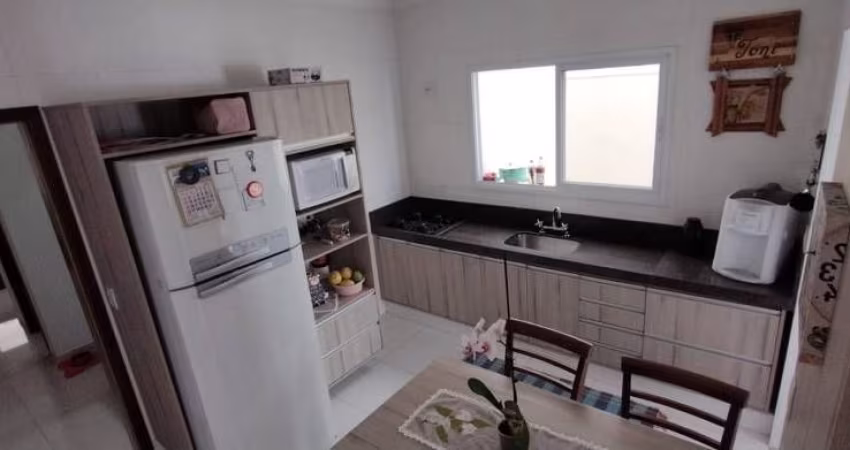 Lindo sobrado em Ribeirão Pires com 3 dormitórios