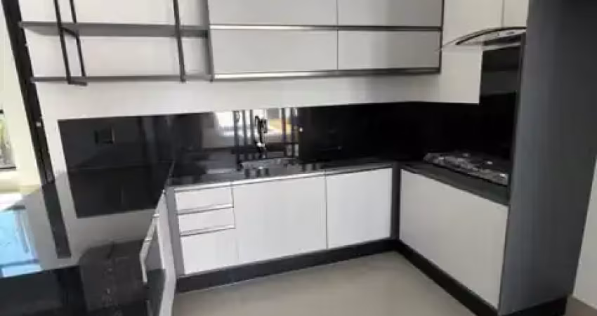 Lindo sobrado em Atibaia Jardim com 3 dormitórios