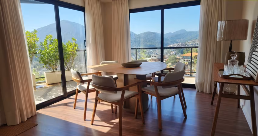 Linda casa a venda na fazendinha próximo ao centro da cidade de Teresópolis