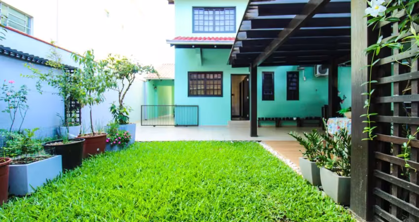 Casa à venda no Bom Retiro, Joinville 