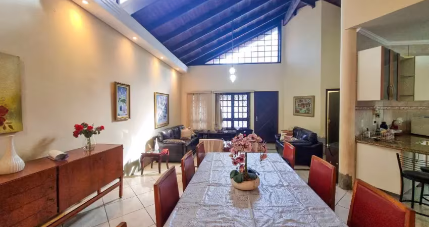 Casa com piscina no costa e silva ampla area de lazer com churrasqueira