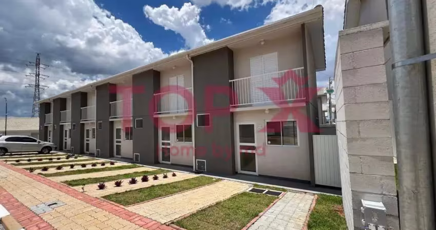 SOBRADO EM CONDOMINÍO