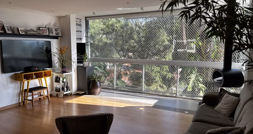 Apartamento lindo e moderno com uma vista encantadora, a 400m do metro.