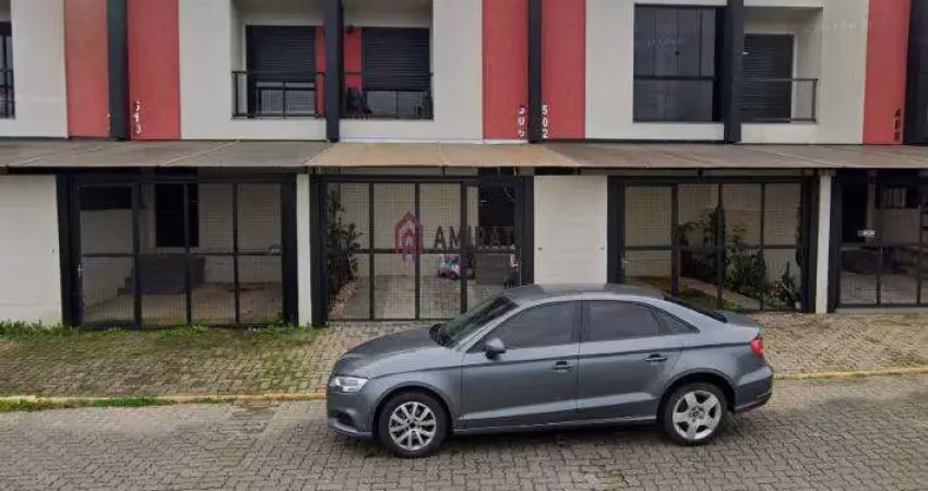 Sobrado semimobiliado com churrasqueira no Bairro São José, Farroupilha - Venda