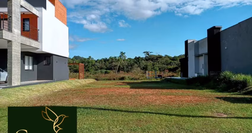 Barbada! terreno no reserva das águas - fundos mata e próximo ao lago.