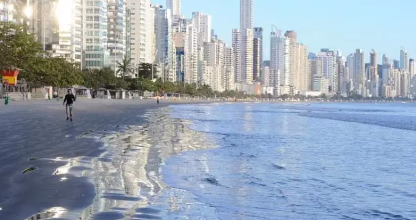 Loja com 144m² p/ locação na av. atlântica em balneário camboriú!