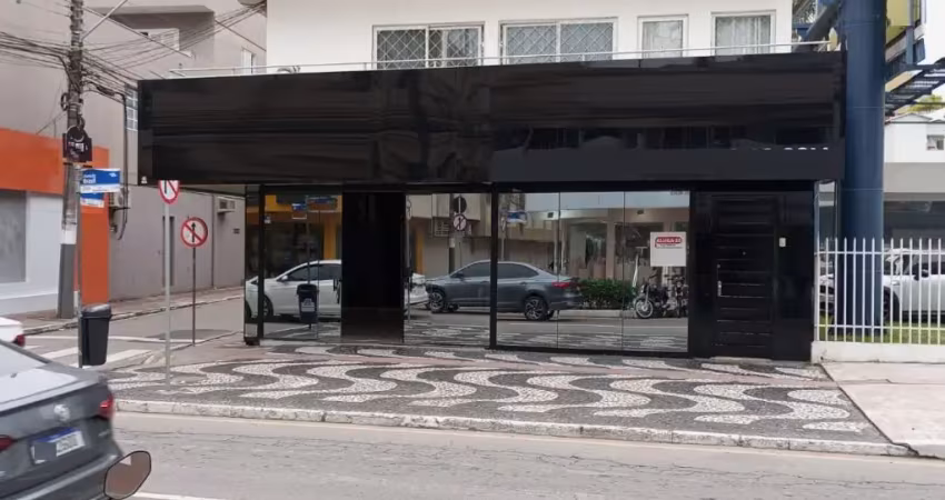 Ampla loja para locação na av. brasil! melhor localização do centro!