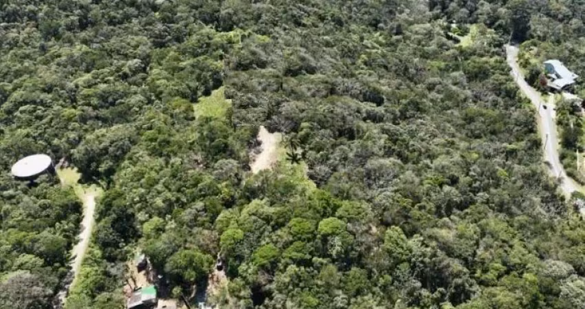 Área privilegiada na praia do estaleiro, balneário camboriú! 1km do mar!