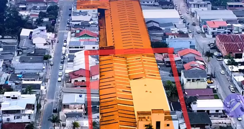 Barracão / Galpão / Depósito com 1 sala para alugar na Rua Sassafrás, Tabuleiro, Camboriú
