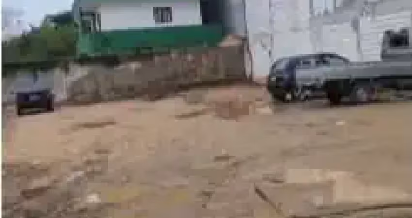 Terreno em balneário camboriú, de esquina, no bairro nova esperança!