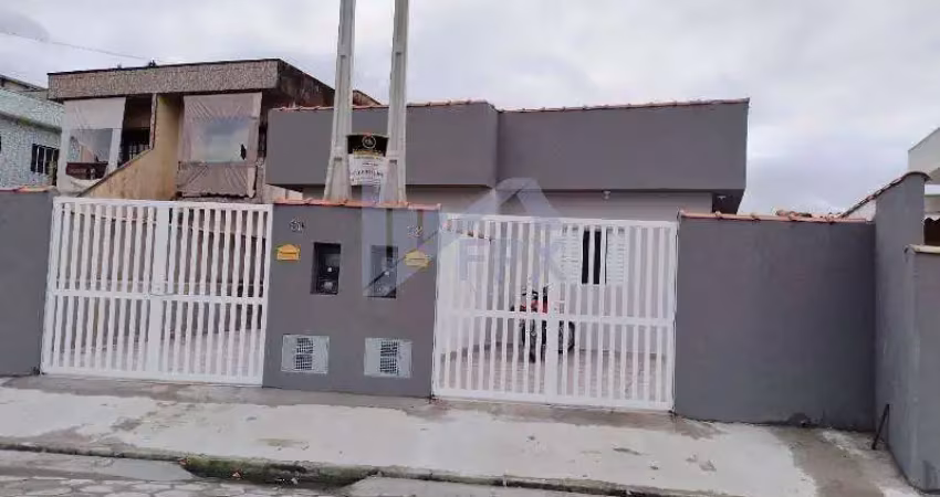 Casa para Venda em Itanhaém, Jardim Umuarama, 2 dormitórios, 1 suíte, 1 banheiro, 2 vagas