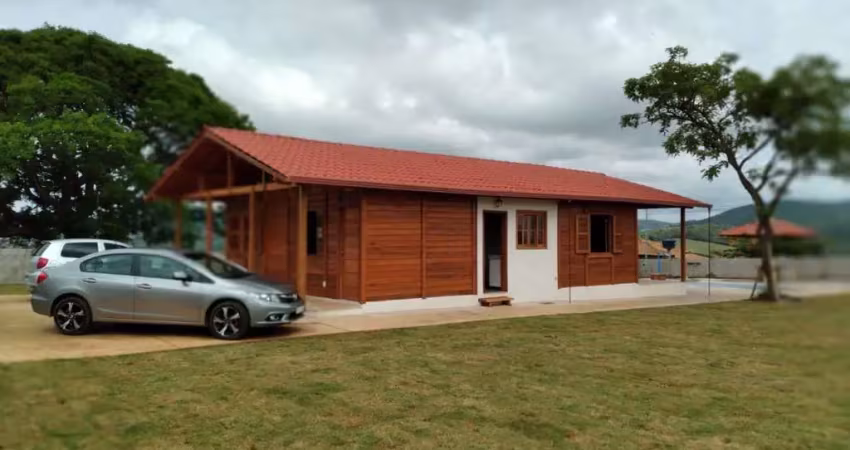 Chácara / sítio com 4 quartos à venda na Getúlio Vargas, s/n, 200, Centro, Mateus Leme