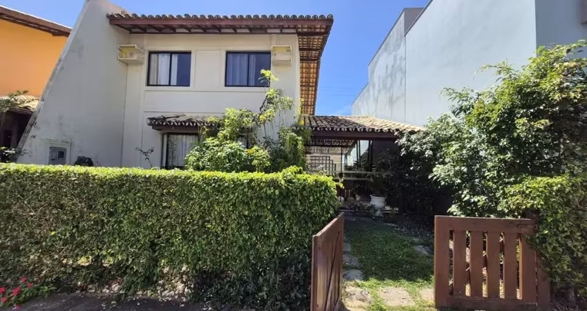 Sol do flamengo, excelente opção, casa duplex c/piscina, suíte c/ closet, varandão, espaço gourmet c/churrasqueira.