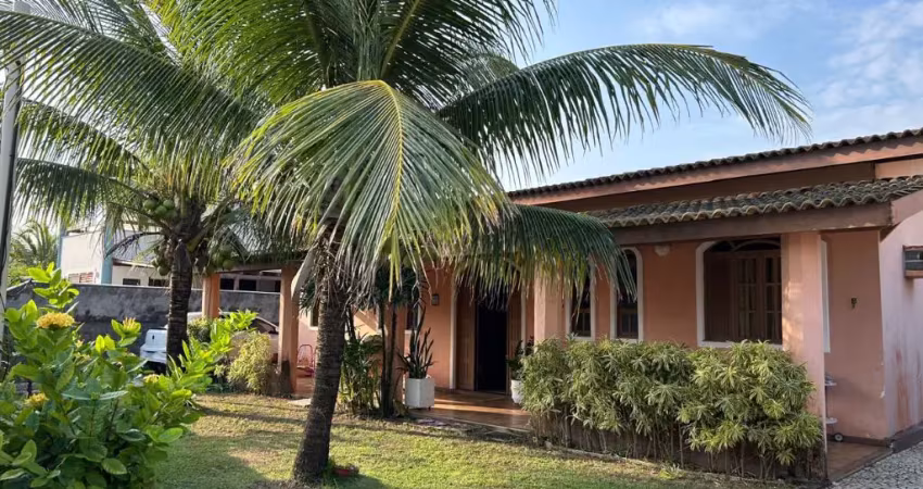 Excelente opção casa térrea em stella maris, condomínio beira mar, 4/4, varandas, c/anexo.