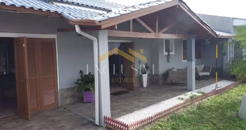 Casa com piscina próximo da Praia em Nova Tramandaí
