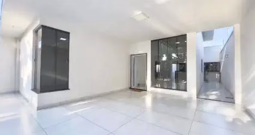 Casa à venda em Maringá, Jardim Alvorada, com 3 quartos, com 145 m² de construção