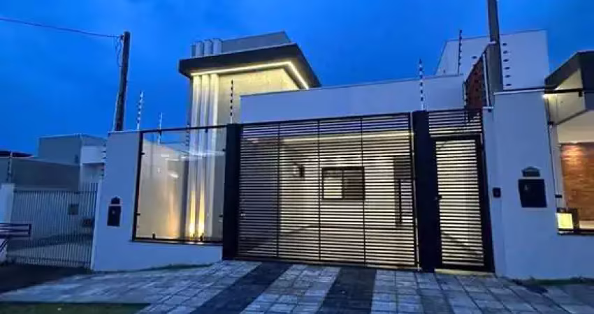 Casa à venda em Maringá, Jardim Munique, com 3 quartos, com 120 m² de construção