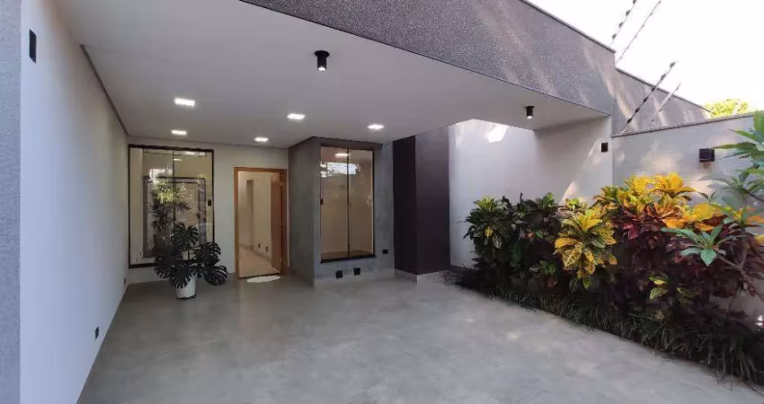 Casa à venda no Jd. Alvorada III em Maringá/PR com 111m² de construção