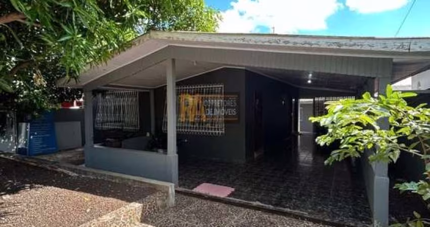 Casa para Venda em Foz do Iguaçu, Parque Morumbi, 3 dormitórios, 1 banheiro, 3 vagas