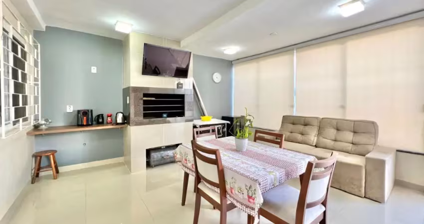 Casa com pátio á venda toda reformada no bairro harmonia em canoas!