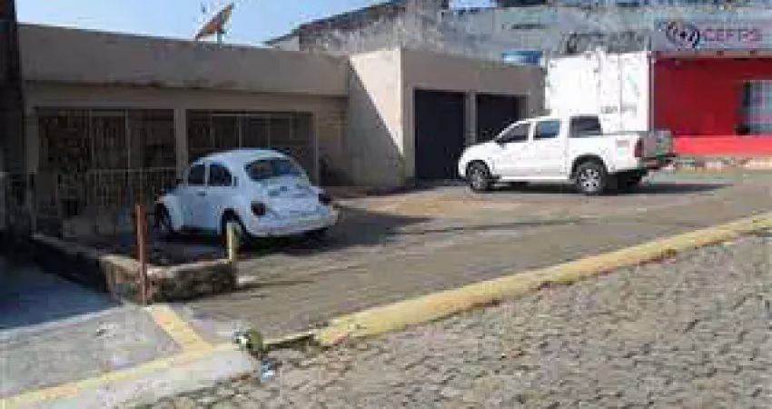 Casa com 3 dormitórios à venda, 390 m² por R$ 400.000,00 - Cidade Alta - Natal/RN