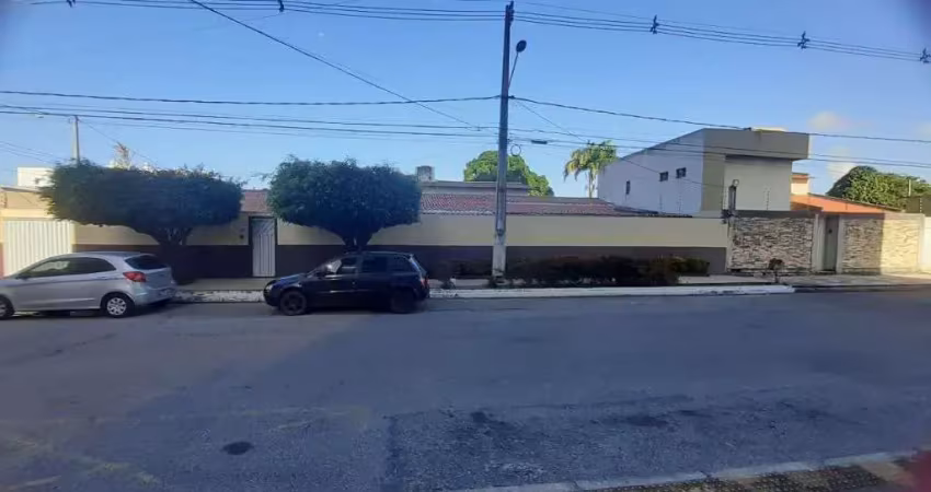 Casa com 3 dormitórios à venda, 400 m² por R$ 750.000,00 - Capim Macio - Natal/RN