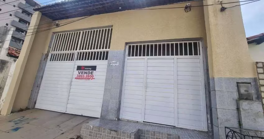 Casa com 2 dormitórios à venda, 126 m² por R$ 400.000,00 - Petrópolis - Natal/RN