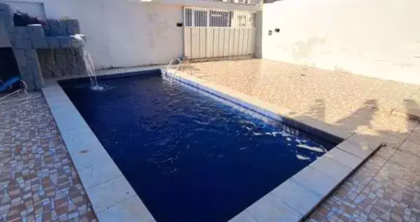 Casa com 3 dormitórios à venda, 200 m² por R$ 420.000,00 - Candelária - Natal/RN