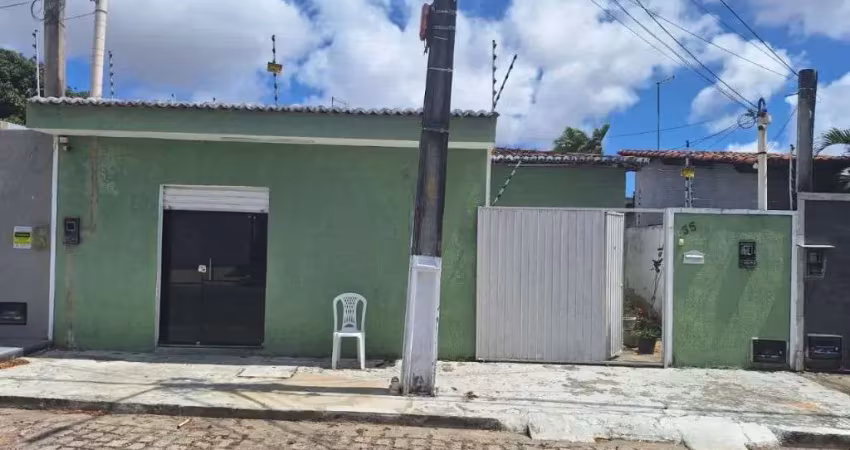 Casa com 2 dormitórios à venda, 130 m² por R$ 175.000,00 - Emaús - Parnamirim/RN