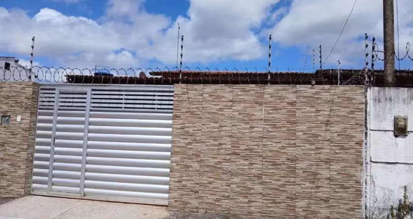 Casa no bairro planalto: pronta para morar, toda reformada e com 2 quartos.