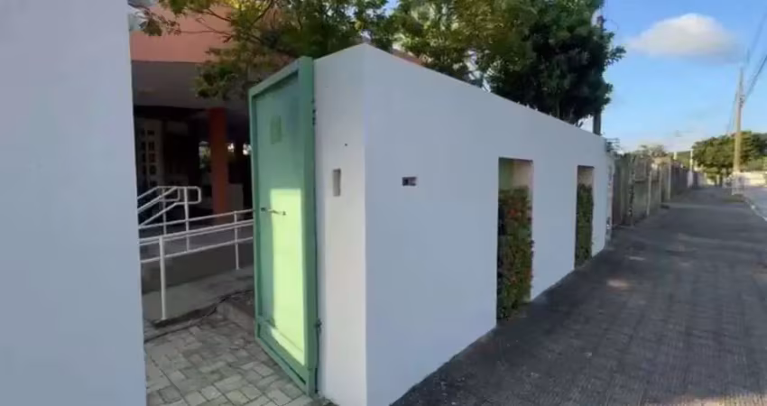 Casa comercial com 6 salas para alugar na Rua Professor Antônio Henrique de Melo, 2046, Capim Macio, Natal