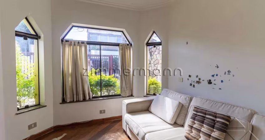 Casa com 3 quartos à venda na ALFREDO PIRAGIBE, --, Vila Madalena, São Paulo